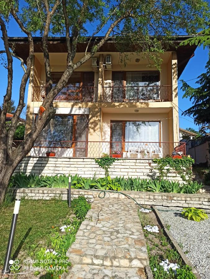 Villa Elina Balchik Eksteriør billede